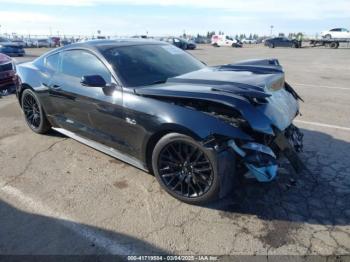  Salvage Ford Mustang