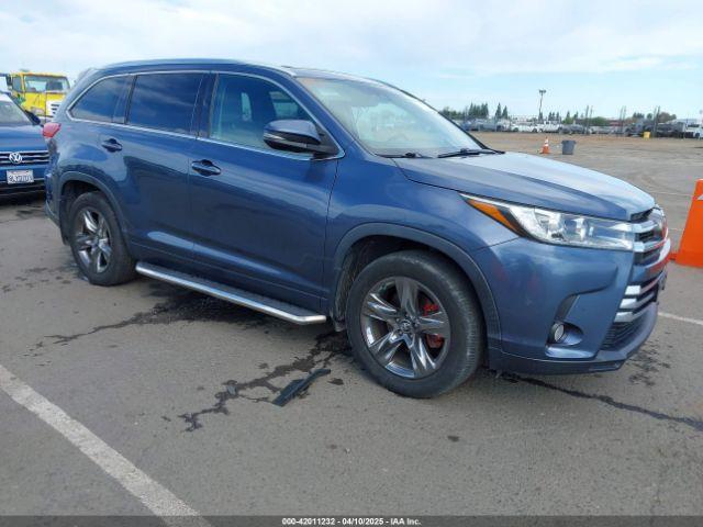  Salvage Toyota Highlander