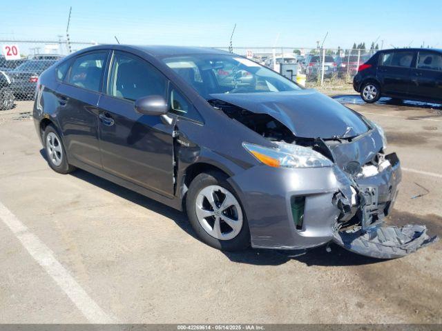  Salvage Toyota Prius