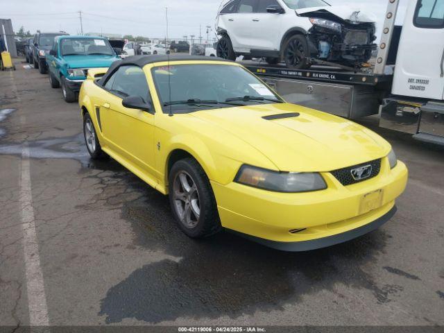  Salvage Ford Mustang