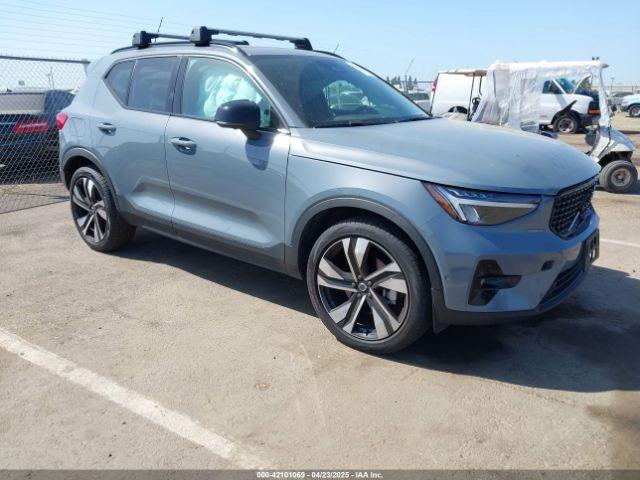  Salvage Volvo XC40