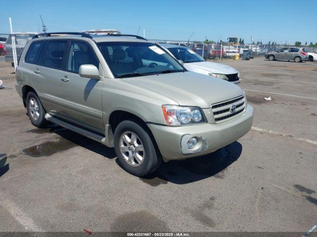  Salvage Toyota Highlander
