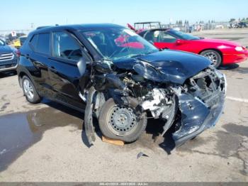  Salvage Nissan Kicks