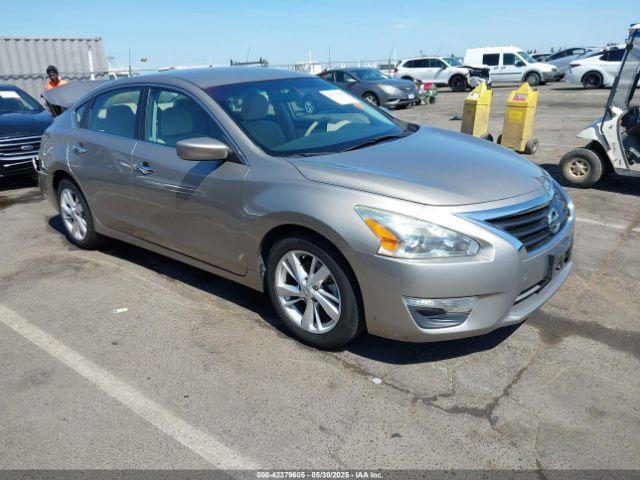  Salvage Nissan Altima