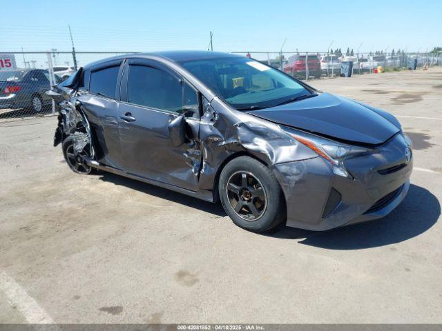  Salvage Toyota Prius