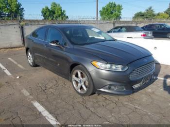  Salvage Ford Fusion