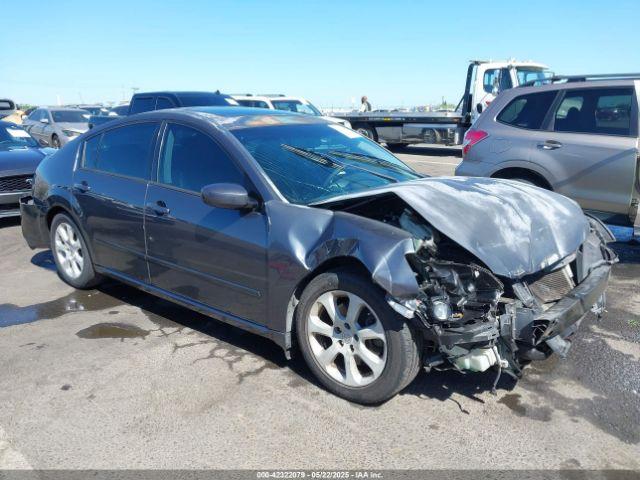  Salvage Nissan Maxima