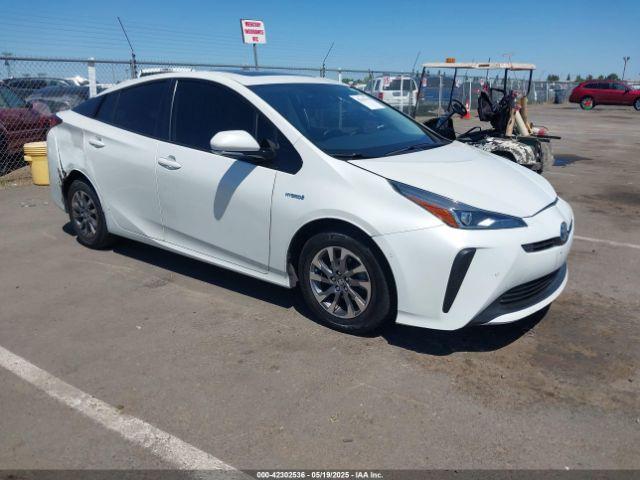  Salvage Toyota Prius