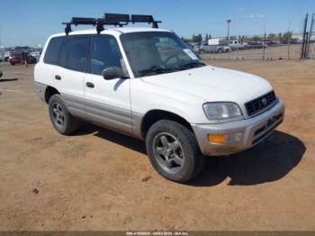  Salvage Toyota RAV4