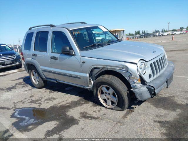  Salvage Jeep Liberty