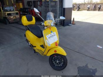  Salvage Vespa Sprint