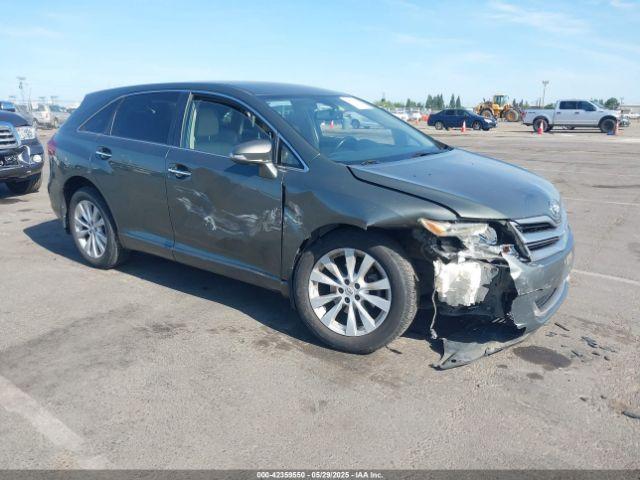  Salvage Toyota Venza