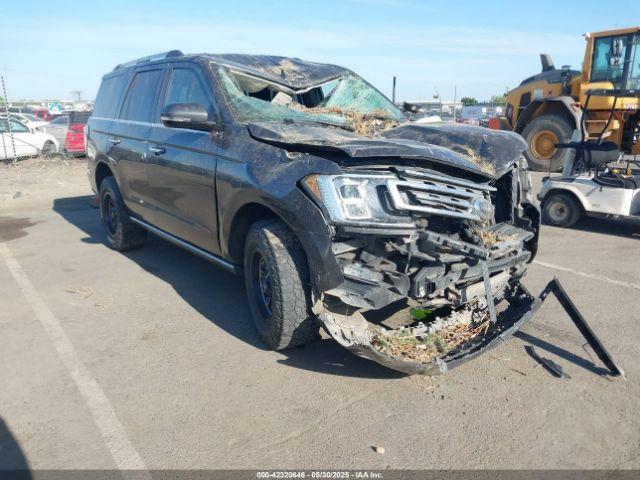  Salvage Ford Expedition