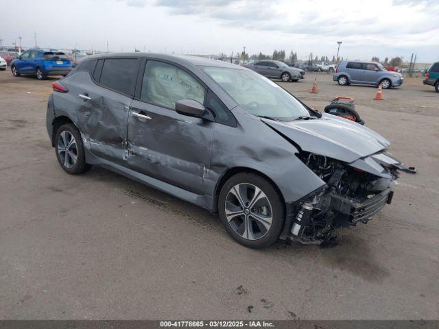  Salvage Nissan LEAF