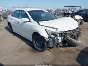 Salvage Nissan Altima