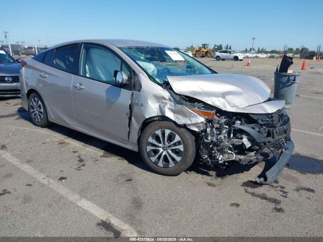  Salvage Toyota Prius Prime