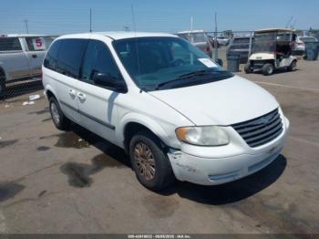  Salvage Chrysler Town & Country