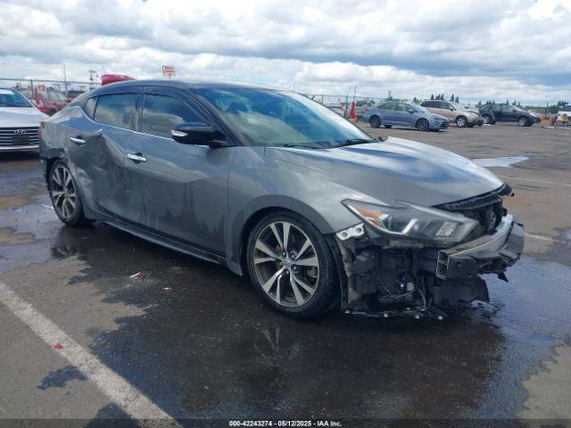 Salvage Nissan Maxima