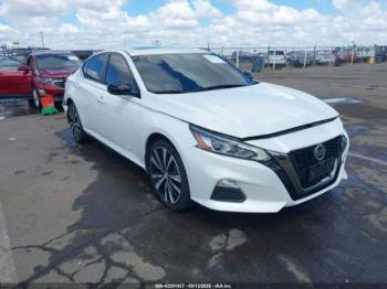 Salvage Nissan Altima