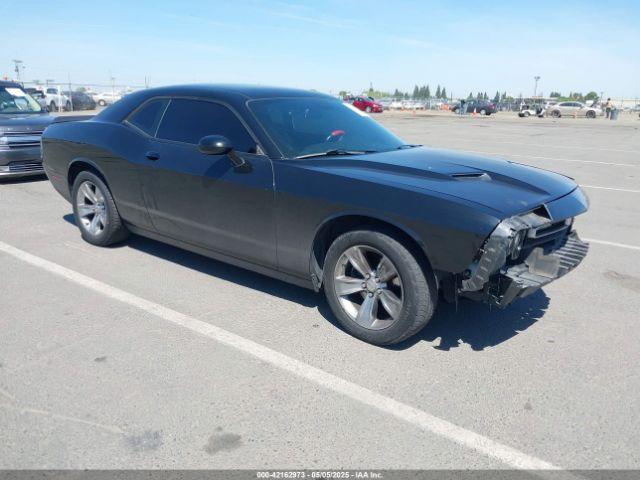  Salvage Dodge Challenger