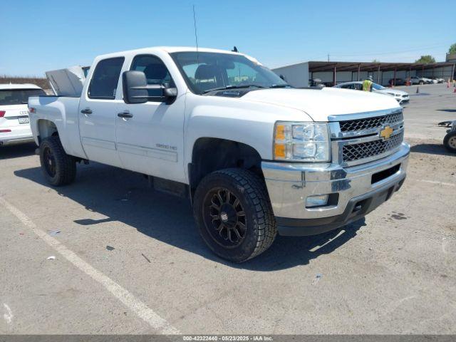  Salvage Chevrolet Silverado 2500
