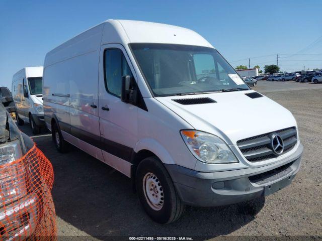  Salvage Mercedes-Benz Sprinter 2500