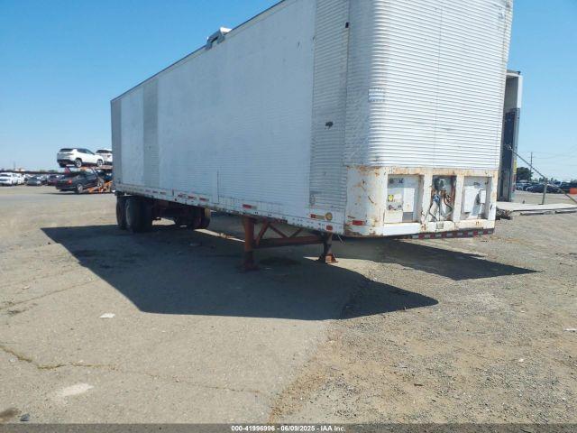  Salvage Fruehauf Semi-trailer