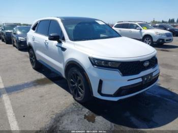  Salvage Kia Sorento