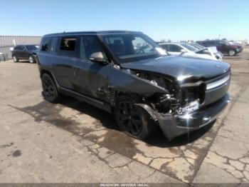  Salvage Rivian R1s
