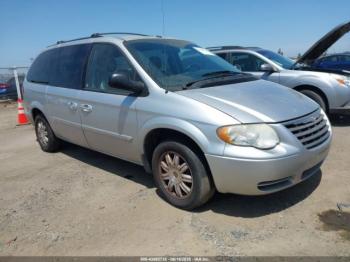  Salvage Chrysler Town & Country