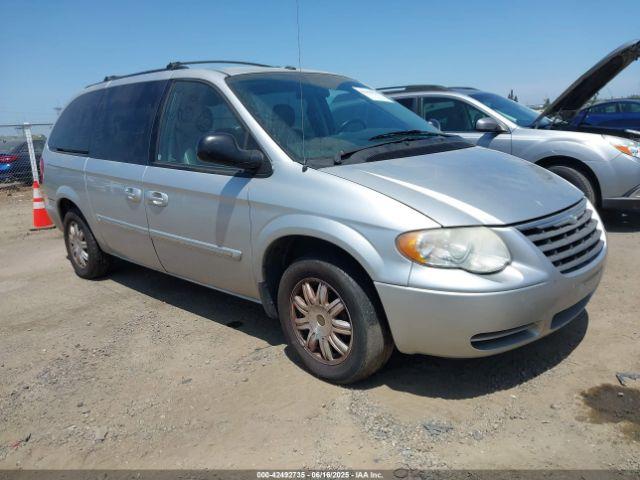  Salvage Chrysler Town & Country