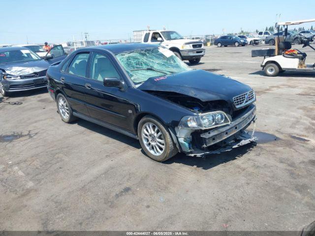  Salvage Volvo S40