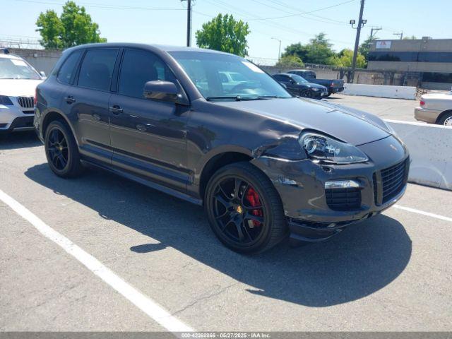  Salvage Porsche Cayenne