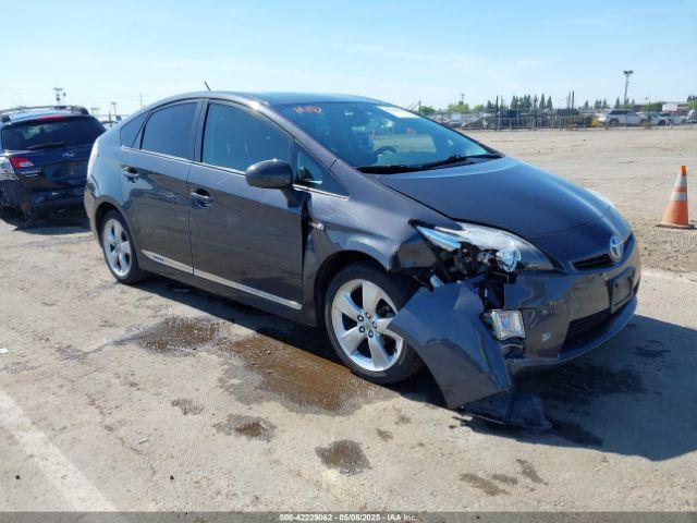  Salvage Toyota Prius