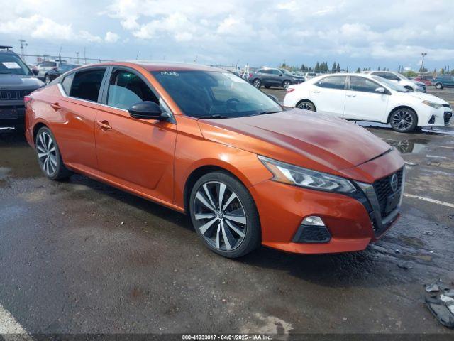  Salvage Nissan Altima