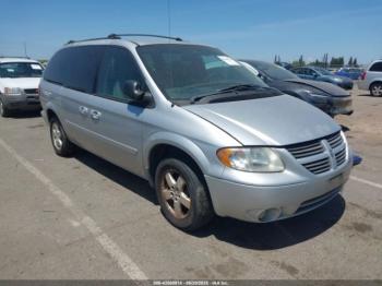  Salvage Dodge Grand Caravan