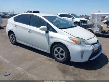  Salvage Toyota Prius
