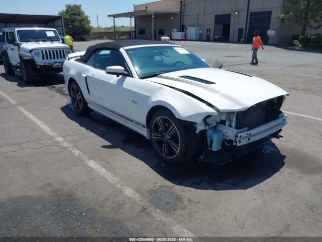  Salvage Ford Mustang