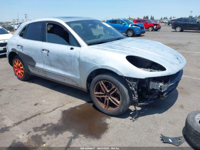  Salvage Porsche Macan