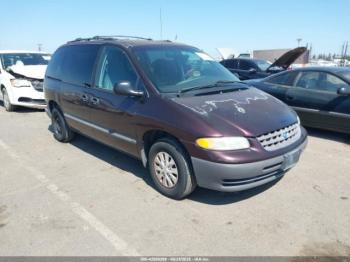  Salvage Plymouth Voyager