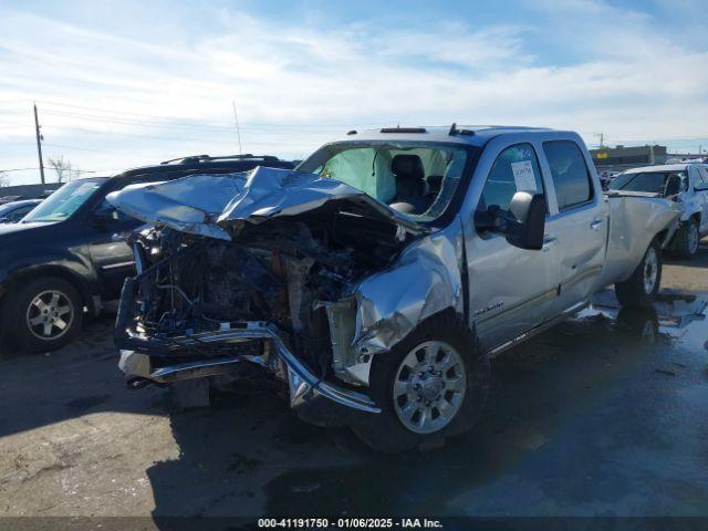  Salvage General Motors Sierra 3500HD