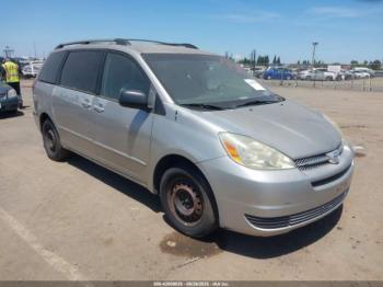  Salvage Toyota Sienna