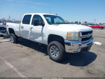  Salvage Chevrolet Silverado 2500