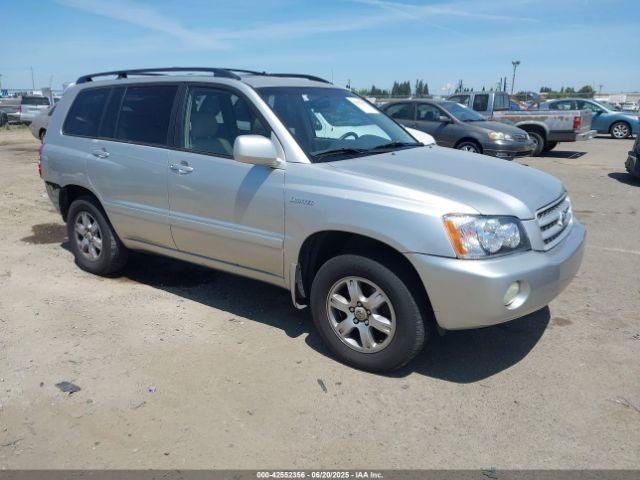  Salvage Toyota Highlander