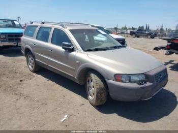 Salvage Volvo V70