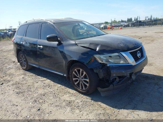  Salvage Nissan Pathfinder