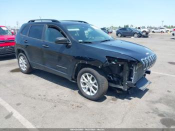  Salvage Jeep Cherokee