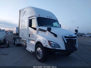  Salvage Freightliner New Cascadia 126