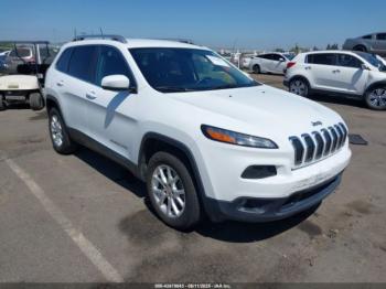  Salvage Jeep Cherokee
