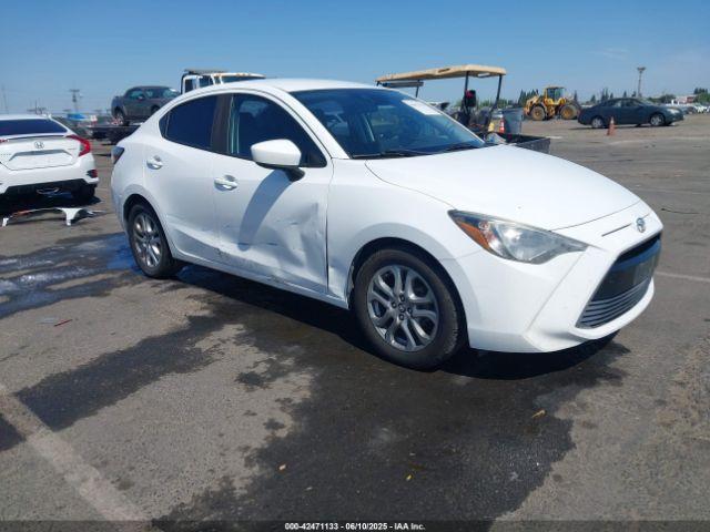  Salvage Toyota Yaris